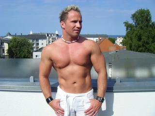 DerKingMitDemDing - Ich suche Livetreffen. - lecken,amateurin,saft