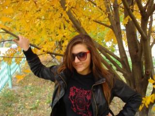 Raspberry - I love to try out new, horny games. Maybe you can teach me something? I`m already ready to be touched and stroked by you. ;)