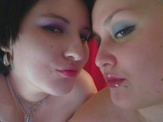 SlutyCandies - Come and discover what chicks do after dark. - oral,pussies,schleim