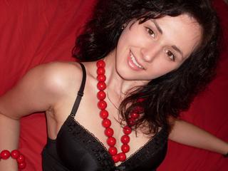 SweetEmotions - Alter: 24 / Krebs - Alter: 167 / schlank - Geschlecht: weiblich - Ausrichtung: heterosexuell - Haare: br&uuml;nett / mittellang - Piercing: keins - BH-Gr&ouml;&szlig;e: B - Hautfarbe: weiss - Augen: gr&uuml;n - Rasur: vollrasiert