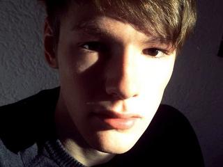 HornyAsHell - Ausgehen, lesen und schlafen. - Ich bin jung und versaut - die perfekte Kombination. ;)

Von soft bis hard bin ich f&uuml;r alles zu haben. - Alter: 18 / Steinbock - Alter: 183 / schlank - Geschlecht: m&auml;nnlich - Ausrichtung: homosexuell - Haare: braun / kurz - Piercing: keins - BH-Gr&ouml;&szlig;e:  - Hautfarbe: weiss - Augen: braun - Rasur: vollrasiert