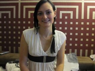 geilebimaus20 - Alter: 23 / Steinbock - Alter: 168 / schlank - Geschlecht: weiblich - Ausrichtung: bisexuell - Haare: schwarz / lang - Piercing: keins - BH-Gr&ouml;&szlig;e: A - Hautfarbe: weiss - Augen: gr&uuml;n - Rasur: vollrasiert