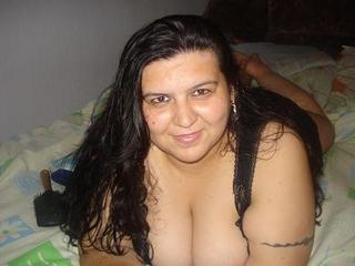 HoneyPussy - Dance, music and movies. - When you come to my chat, you can expect to see: Wet p*ssy, hard toy fuck, big t*ts - and a fine a*s. Are you ready for me? - Alter: 33 / Jungfrau - Alter: 168 / mollig - Geschlecht: weiblich - Ausrichtung: bisexuell - Haare: schwarz / lang - Piercing: Gesicht - BH-Gr&ouml;&szlig;e: E und mehr - Hautfarbe: weiss - Augen: braun - Rasur: vollrasiert
