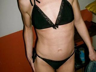 frauenhaushalt - Alter: 29 / Fische - Alter: 160 / schlank - Geschlecht: weiblich - Ausrichtung: bisexuell - Haare: schwarz / mittellang - Piercing: Gesicht - BH-Gr&ouml;&szlig;e: B - Hautfarbe: weiss - Augen: blau - Rasur: vollrasiert