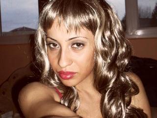 sweetblondy - Alter: 22 / Waage - Alter: 170 / schlank - Geschlecht: weiblich - Ausrichtung: bisexuell - Haare: blond / lang - Piercing: keins - BH-Gr&ouml;&szlig;e: D - Hautfarbe: weiss - Augen: blau - Rasur: vollrasiert