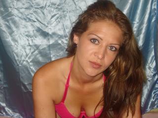 VALERY - Alter: 29 / Jungfrau - Alter: 169 / normal - Geschlecht: weiblich - Ausrichtung: bisexuell - Haare: blond / lang - Piercing: Zunge - BH-Gr&ouml;&szlig;e: B - Hautfarbe: latina - Augen: blau - Rasur: vollrasiert