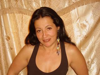 EVELYNSEXY - Visit my exotic mind! I'm prepared to share my inner-most secrets with you! Be ready to get hard very quickly - my mind can be naughty! 
