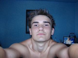 Sexy man! - I want to show you guys how horny I am! In my show you can see my beautiful, hard c*ck - which is waiting patiently for you to suck it. ;) Come and play with me - you'll be glad you did. 