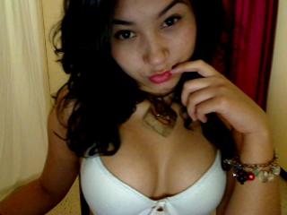 MAHIA - I`m here to service your every need - you can see what you want - when you want. ;) So come to me, tell me what your greatest needs are!

