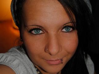 Crystal-86 - Always hot. - lecken,nachbarin,muschi