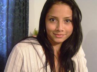  Katty - Alter: 25 / Jungfrau - Alter: 160 / schlank - Geschlecht: weiblich - Ausrichtung: bisexuell - Haare: schwarz / sehr lang - Piercing: Gesicht - BH-Gr&ouml;&szlig;e: B - Hautfarbe: latina - Augen: braun - Rasur: stark behaart