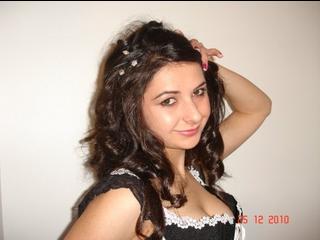 CurlyJessika - Don`t be afraid to be open to new parts of life! - blasen,amateurin,saft