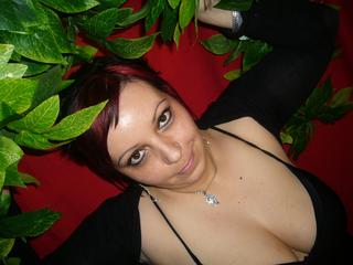 GEILEDIENERIN23 - Alter: 23 / Steinbock - Alter: 165 / normal - Geschlecht: weiblich - Ausrichtung: heterosexuell - Haare: schwarz / lang - Piercing: keins - BH-Gr&ouml;&szlig;e: DD - Hautfarbe: weiss - Augen: braun - Rasur: vollrasiert