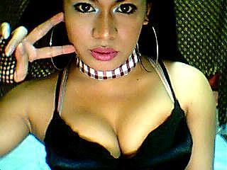 TittyTrans - Hello  - I'm Anne, your sexy tranny babe! I have huge boobs, and a great butt - which you'll find out when you join me in my show!