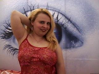 Christall - Blondine mit grossem Busen! - oral,girl,saft
