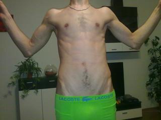 Call*Boy - Alter: 26 / Steinbock - Alter: 180 / sportlich - Geschlecht: m&auml;nnlich - Ausrichtung: bisexuell - Haare: blond / kurz - Piercing: Intimpiercing - BH-Gr&ouml;&szlig;e:  - Hautfarbe: weiss - Augen: blau - Rasur: teilrasiert