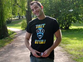 BobbyDick - Hi, 

sch&ouml;n dass du auf meinem Profil bist, komm doch rein, und lern mich kennen... Wir werden sicher `ne Menge Spass haben, und vielleicht ja auch real. Besuch mich, und du wirst es nicht bereuen! ;-)