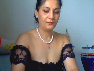 SlutWife4U - I`m alone and bored at home, have you any playful ideas for me? I`m horny, wet and ready to go - but nobody to play with. :) Come and help me - let me take care of you too. ;) 