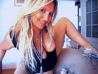 DirtyVanessa - Lass Dich &uuml;berraschen! Ich will ja nicht zu viel verraten.