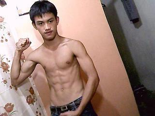 DirtyJack - Guys, internet, sports and movies. - Hello , I`m Jack, your horny bisexual guy. I will give pleasure to woman - and men! Come and join me in my room. - Alter: 22 / Zwilling - Alter: 170 / sportlich - Geschlecht: m&auml;nnlich - Ausrichtung: bisexuell - Haare: schwarz / kurz - Piercing: keins - BH-Gr&ouml;&szlig;e:  - Hautfarbe: asiatisch - Augen: braun - Rasur: teilrasiert