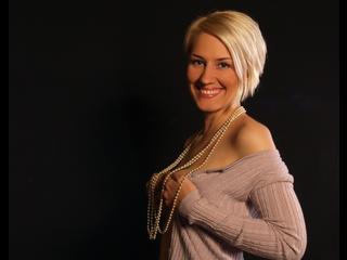 KittyDeluxe - Sex, tanzen und Sport. - Ich bin eine geile Maus, ich liebe Spass und spiele gerne mit meinem K&ouml;rper, mit Dir und mit meinem Spielzeug. Willst Du eine super Zeit haben? Komm zu mir, und ich zeige es Dir!!! - Alter: 31 / Fische - Alter: 170 / schlank - Geschlecht: weiblich - Ausrichtung: heterosexuell - Haare: blond / mittellang - Piercing: keins - BH-Gr&ouml;&szlig;e: B - Hautfarbe: weiss - Augen: blau - Rasur: vollrasiert