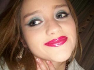 AlexiaDom - Shopping, dancing and listening to music. - If you want to enjoy a sexy voiced vixen - join me! I like role-playing - and I especially enjoy being dominant. Will you be my slave? - Alter: 21 / Waage - Alter: 156 / normal - Geschlecht: weiblich - Ausrichtung: heterosexuell - Haare: blond / kurz - Piercing: keins - BH-Gr&ouml;&szlig;e: C - Hautfarbe: latina - Augen: braun - Rasur: nicht rasiert