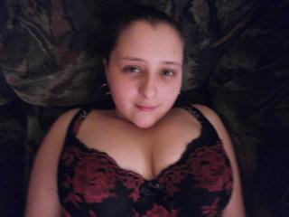 LaraGeil - Gerade 18 und so versaut. - blasen,girl,muskeln