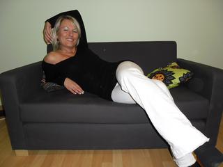 HeisseEwa - Lass uns etwas Spass haben! - oral,amateurin,saft