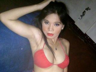 SexyOrchid22 - Hello, I`m your hot, sexy chick! I like to play with guys and tease them! I will do almost everything for you in my chat room - and I like that you are my chat-mate!