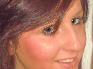 SexyLarissa69 - Alter: 26 / Zwilling - Alter: 178 / sportlich - Geschlecht: weiblich - Ausrichtung: heterosexuell - Haare: schwarz / lang - Piercing: keins - BH-Gr&ouml;&szlig;e: B - Hautfarbe: gebr&auml;unt - Augen: braun - Rasur: teilrasiert