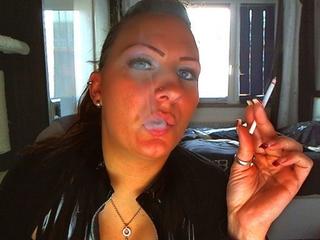 MadameVicky - Einer Lady befiehlt man nicht. - oral,pussies,schleim