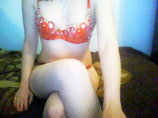 melany2011 - Alter: 26 / Skorpion - Alter: 168 / schlank - Geschlecht: weiblich - Ausrichtung: heterosexuell - Haare: br&uuml;nett / lang - Piercing: keins - BH-Gr&ouml;&szlig;e: B - Hautfarbe: gebr&auml;unt - Augen: blau - Rasur: nicht rasiert