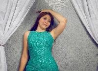 Ich mag es, meine Sexualität offen zu genießen, ich liebe es, Ora**ex und andere Fetische zu machen und zu haben.