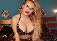 Halli Hallo ? ist da jemand ?? Hast du Lust auf eine Frau, die weißt was sie will und nimmt sich was sie will ? Bist herzlich willkommen! Darfst auch deine Cam anmachen und darfst mich verwöhnen, alles nach Absprache erleubt ;) Lass uns zufrieden sein !