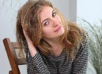 Sind Sie bereit für ein unvergessliches Erlebnis? ? In meiner Show werden wir einen Moment kreieren, der nur für dich bestimmt ist: Leidenschaft, Zärtlichkeit und ein Hauch von Unfug. Vertrau mir und drück auf 'Privat'!?