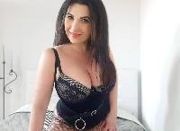 Hallo, Ich freue mich, dass du dir die Zeit nimmst mein Profil zu besuchen. Vielen Dank dafür.  Bin reif, gepflegt und verspreche dir auch volle Diskretion. Dein Alter und deine Figur sind absolut unwichtig. Für mich zählt nur die Sympathie. Ich würde mich freuen, wenn du dich bei mir meldest