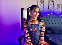 Ich bin Erika ? deine süße Versuchung mit einer frechen Seite ? Ich wirke vielleicht schüchtern, aber sobald du mir näher kommst, bin ich deine wildeste Fantasie. Ich liebe es zu verführen, zu verwöhnen und dir das Gefühl zu geben, der Einzige zu sein.