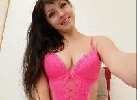 Hallo, ich bin Claire! Willkommen auf meinem Profil.Schön das Du gerade meins ausgesucht hast um geilen Spaß zu haben.Ich liebe den Sex über alles, Dirty Talk und sexy Dessous. Komm zu mir, um Deine Träume zu erfüllen..freue mich auf Dich Kuss