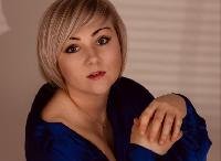 Privat - Ich mache Vanille-Shows wie gegenseitige Mastu**ation, Bl*w Job, sexy necken, tanzen, Striptease, Kli**ris spielen, Mu**hi spielen mit Vibe Spielzeug oder Finger, Fersen (NO TOYS)
Exklusiv - Di**o fi**en, reiten, Füße und andere Wünsche, C2C, Dirty Talk, Arsch necken,...