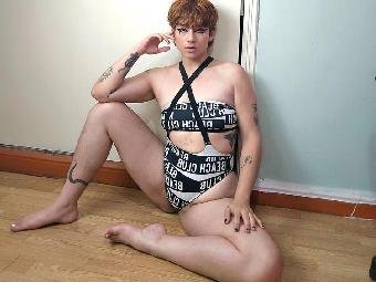Anal-Sex, Dominant, Exhibitionismus, Fetisch, Oralsex, Rollenspiele, SM-Sex, Spanking, Tattoos, Voyeurismus