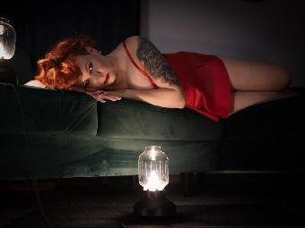 Anal-Sex, Devot, Exhibitionismus, Fesselspiele, Fetisch, Natursekt, Sexspielzeug, SM-Sex, Tattoos