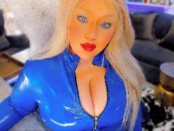 Dominant, Exhibitionismus, Fesselspiele, Fetisch, Lack und Leder, SM-Sex, Spanking, Wachs-Spiele, Live-Dates