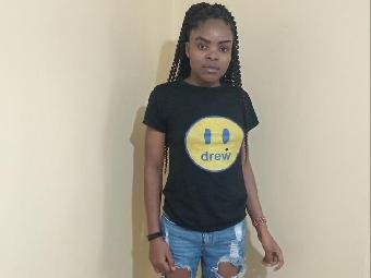 Devot, Dominant, Gruppensex, Natursekt, Piercing, Schlucken, Sexspielzeug, Spanking, Voyeurismus