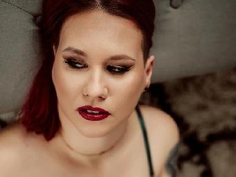 Anal-Sex, Devot, Exhibitionismus, Fesselspiele, Fetisch, Natursekt, Sexspielzeug, SM-Sex, Tattoos