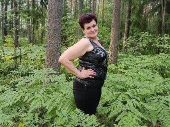 Dominant, Fetisch, Piercing, Rollenspiele, Tattoos