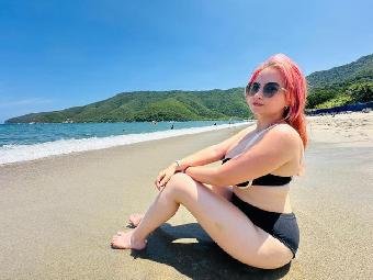 Anal-Sex, Devot, Exhibitionismus, Rollenspiele, Sexspielzeug, SM-Sex, Voyeurismus, Wachs-Spiele, Live-Dates